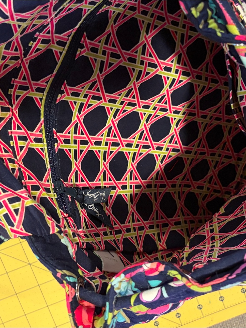 Vera Bradley Navy Floral "Ribbons" Quilted convertible Shoulder Tote/Backpack - Picture 5 of 6